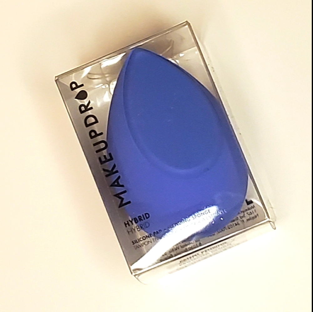 4/$20 SALE Makeup Drop Hybrid Applicator NIB